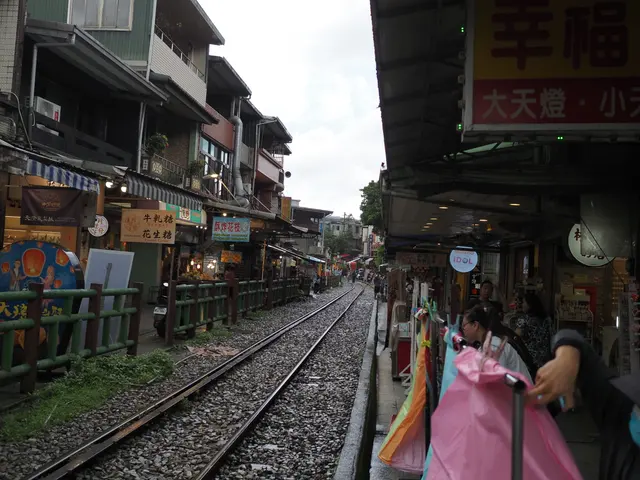 十分铁道边的店铺